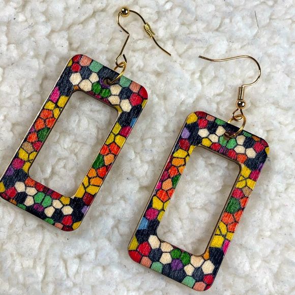 Square wooden rainbow color spots earrings NEW - Picture 2 of 5